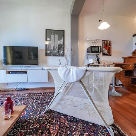 アルビザーノGarda Panoramic Houseアパートメント エクステリア 写真