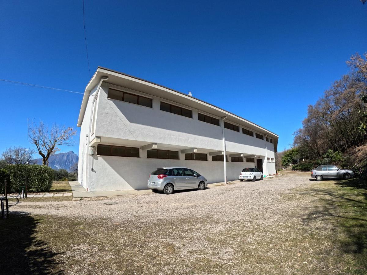 アルビザーノGarda Panoramic Houseアパートメント エクステリア 写真