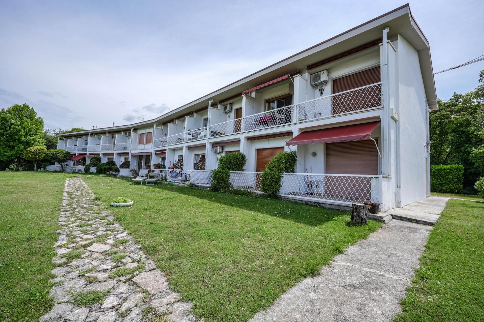 アルビザーノGarda Panoramic Houseアパートメント エクステリア 写真